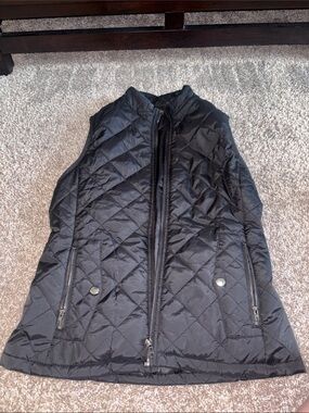 Quilted Black Sleeveless Puffer Vest